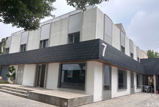 wechat_2025-10-09_132300_768