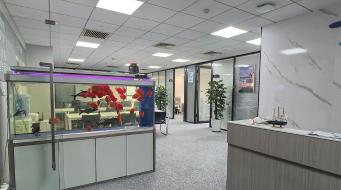 宝莲城 水产路地铁口 通煤气 可居住 双面采光视野好